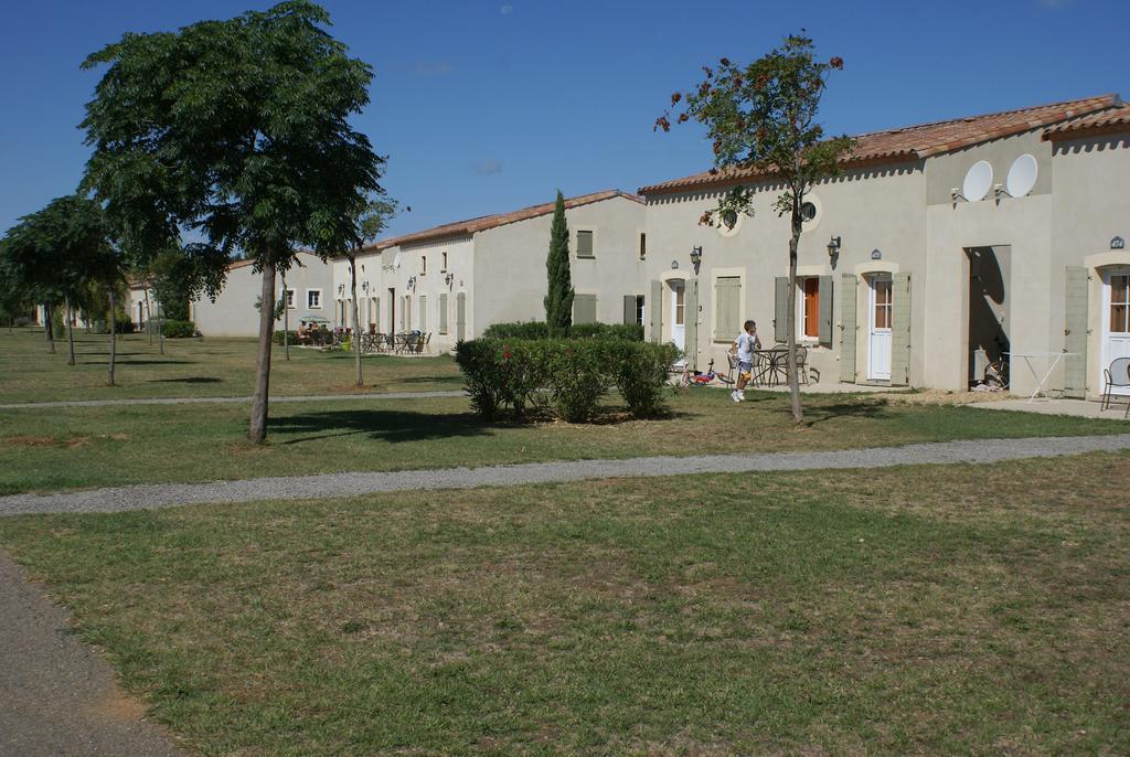 Hotel Restaurant Les Jasses De Camargue Gallargues-le-Montueux Luaran gambar